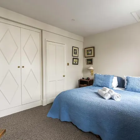 Charming 2Bd Garden House - Hammersmith Лондон Экстерьер фото