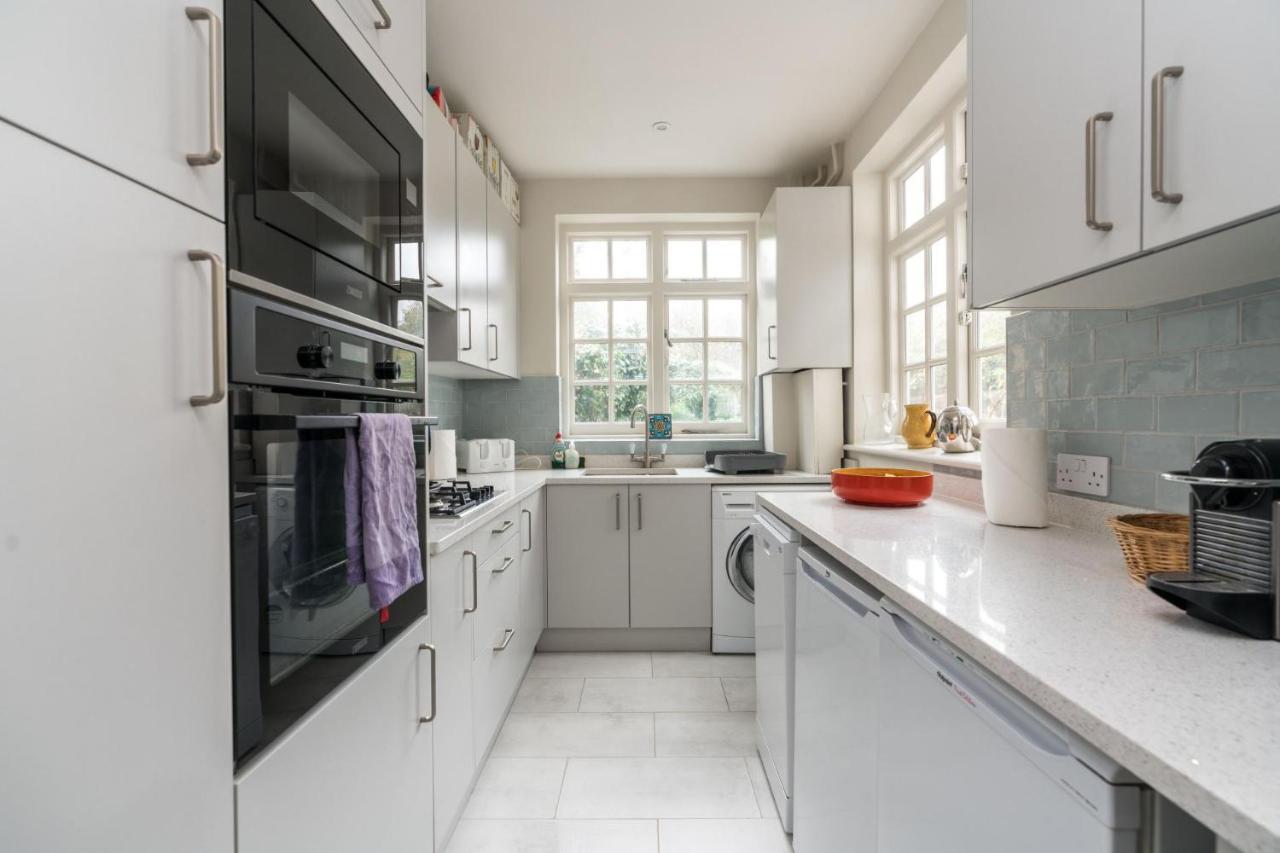 Charming 2bd Garden House - Hammersmith Holiday home *